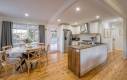 Kitchen & Dining